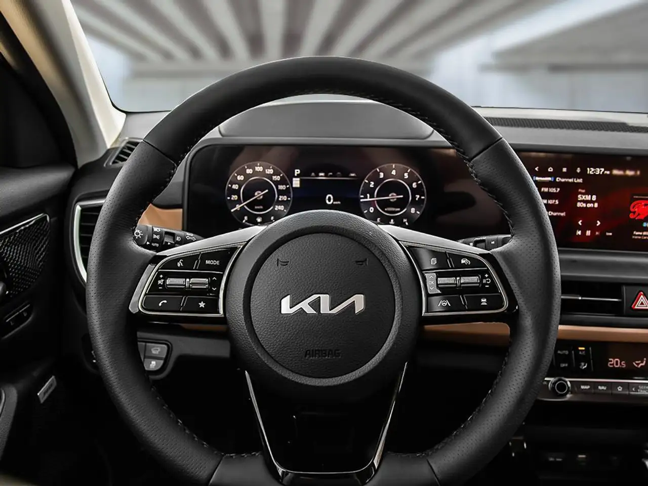 Kia Seltos снимка Kia Seltos