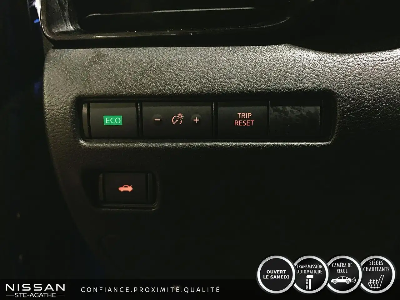 Nissan Sentra снимка Nissan Sentra