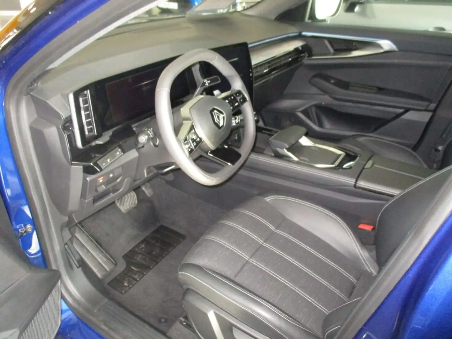 Renault Austral Mild Hybrid 160 Automatik Techno Blau - 2