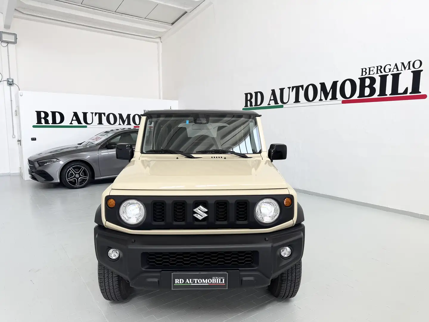 Suzuki Jimny 1.5 Top 4wd allgrip 4 POSTI AVENTE 38.000 KM REALI Beige - 2
