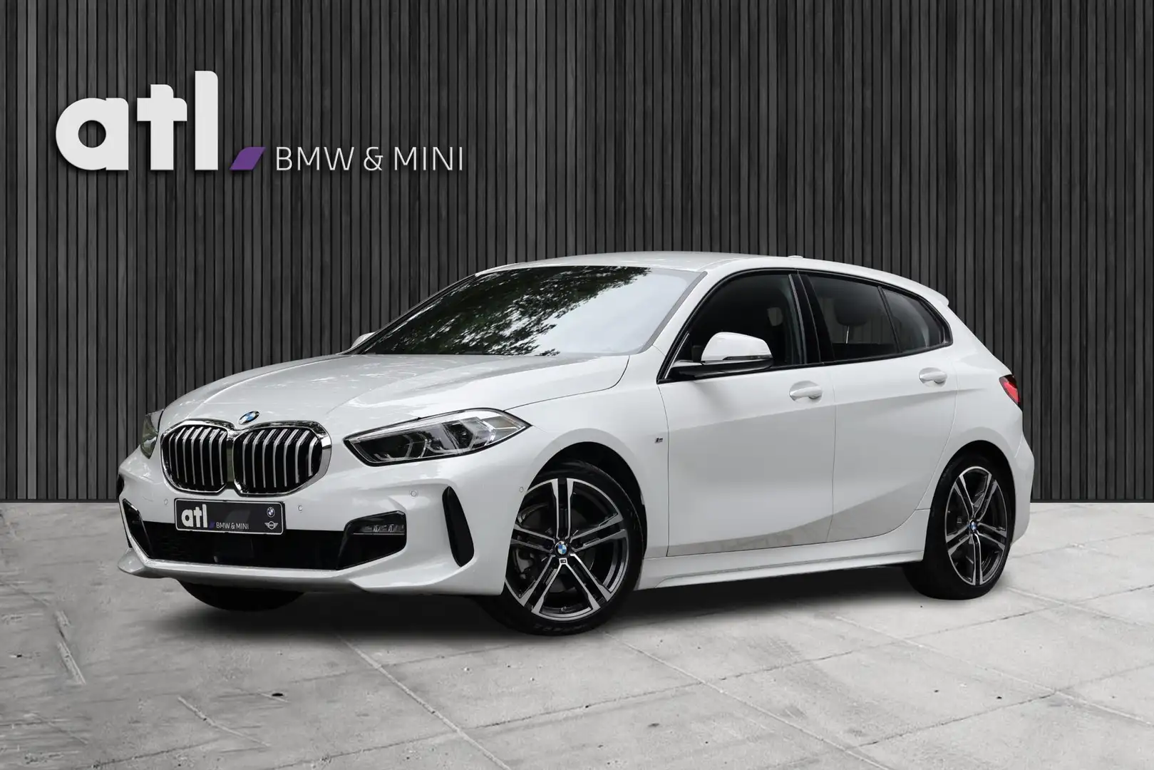 BMW 116 1-serie 116i High Executive Modell M Sport, M aero Blanc - 1