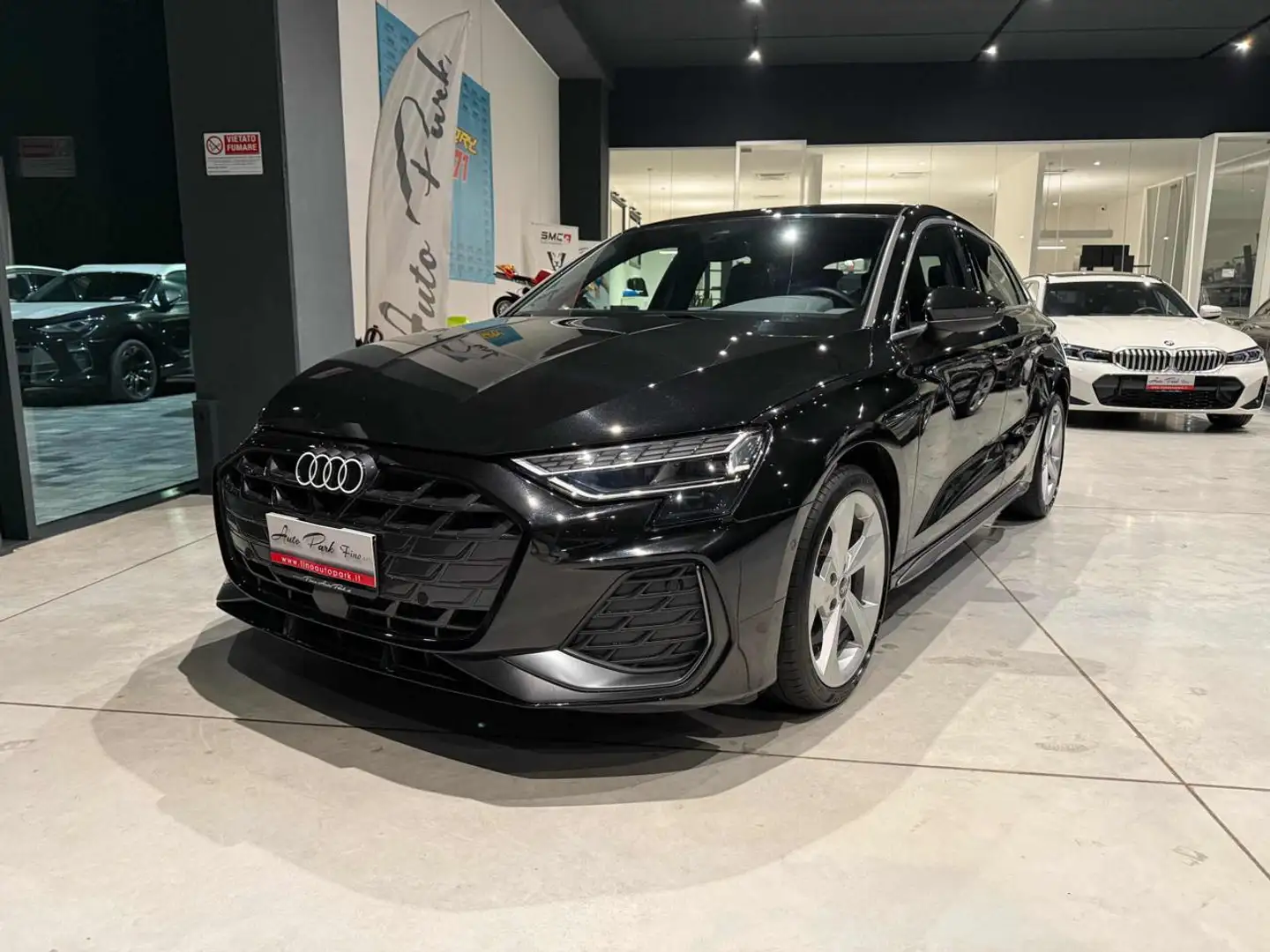 Audi A3 SPB 35TDI S tronic S line -MATRIX e TETTO APRIBILE Nero - 2