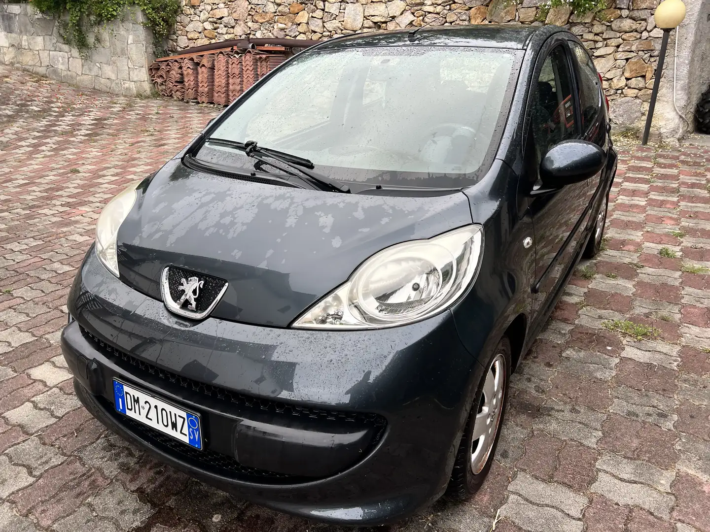 Peugeot 107 5p 1.0 12v Plaisir Grigio - 2