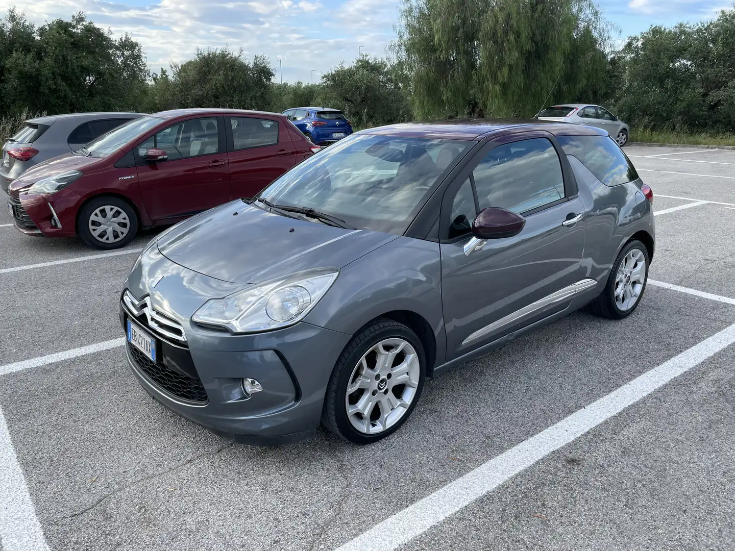 Citroen DS3 DS3 1.6 HDi 90cv Just Black Gris - 1