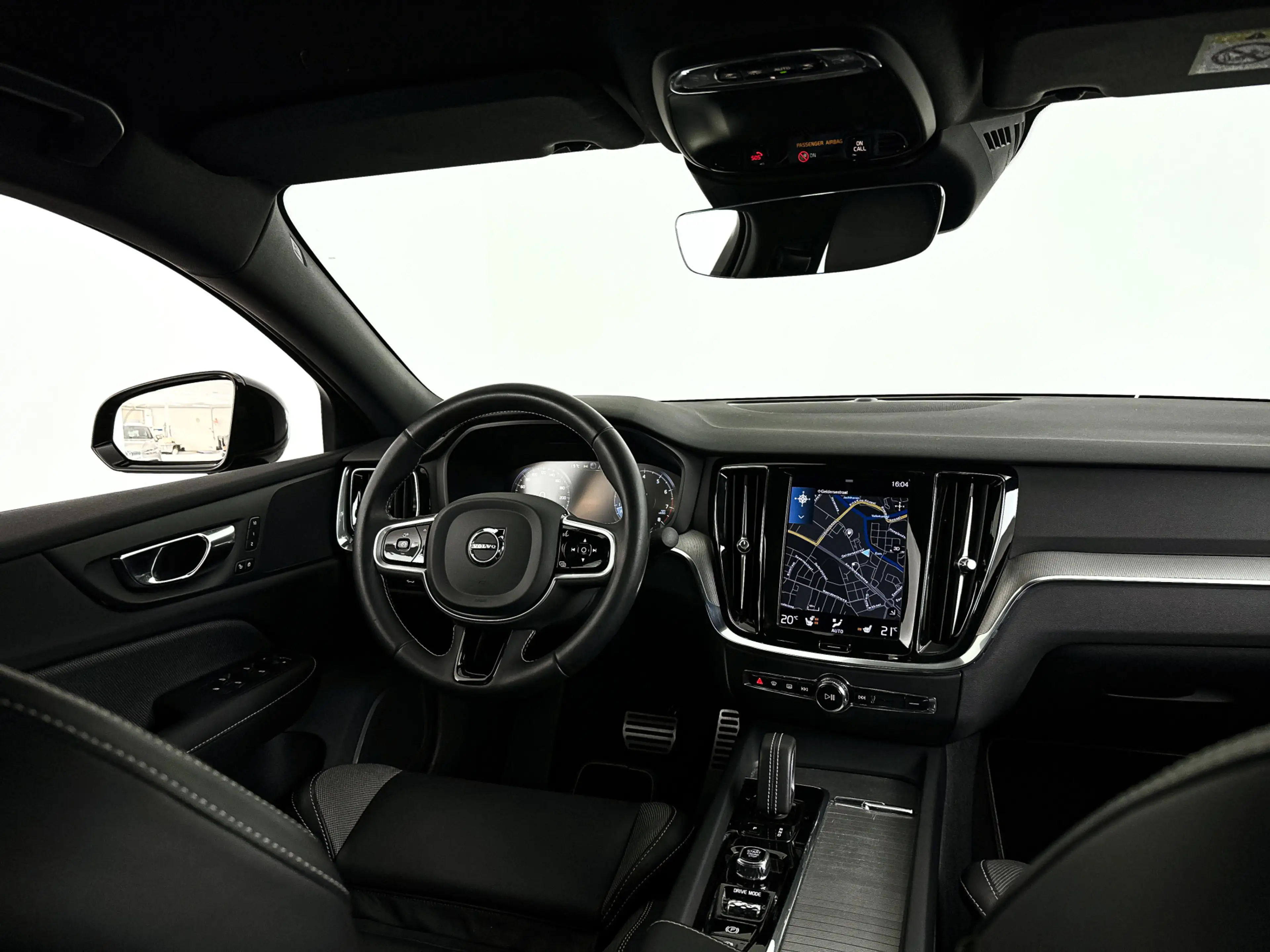 Volvo S60 B4 R-Design | Park Assist | Stoel- en Stuurverwarm — photo 9