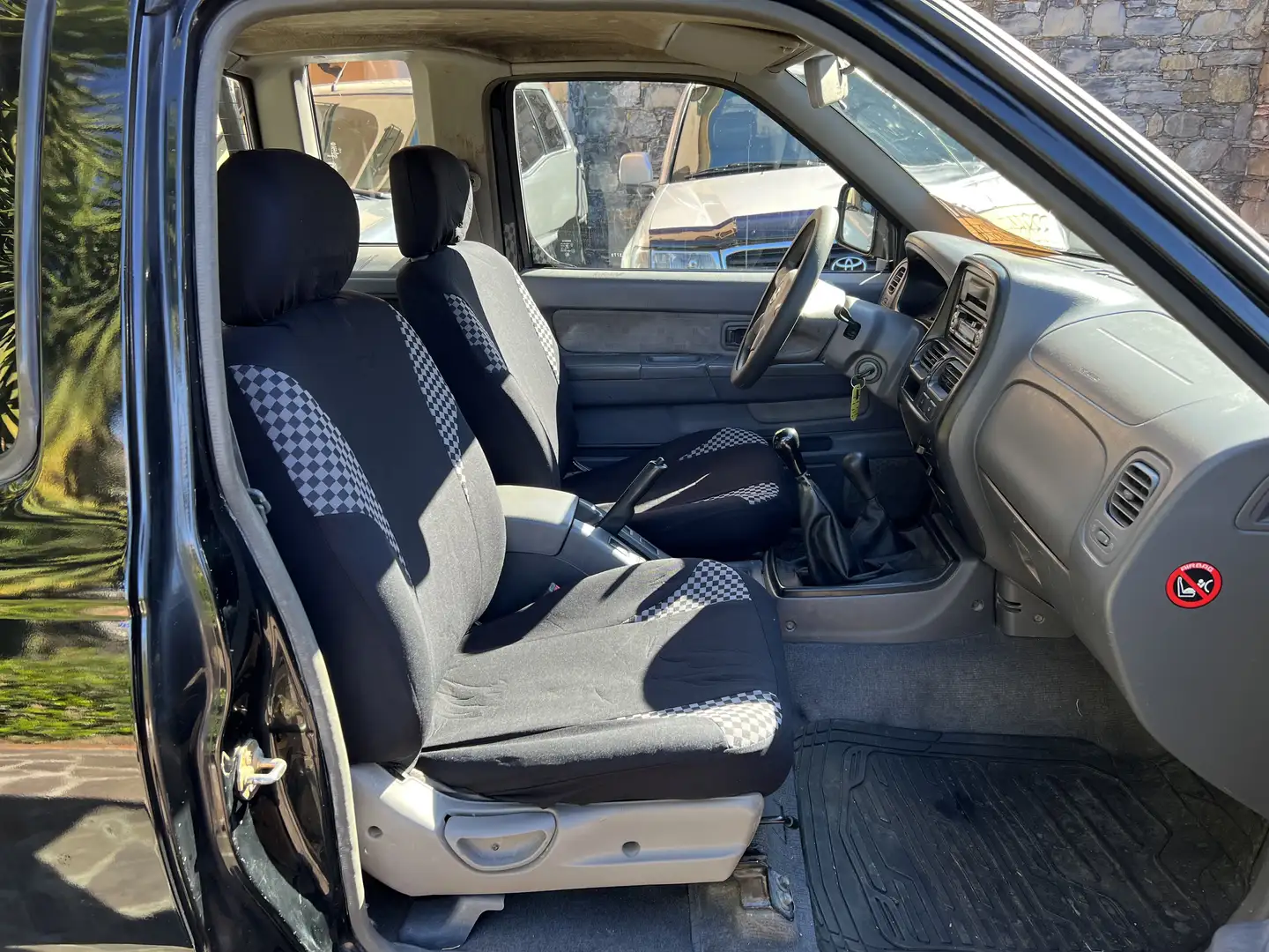 Nissan Navara - 1
