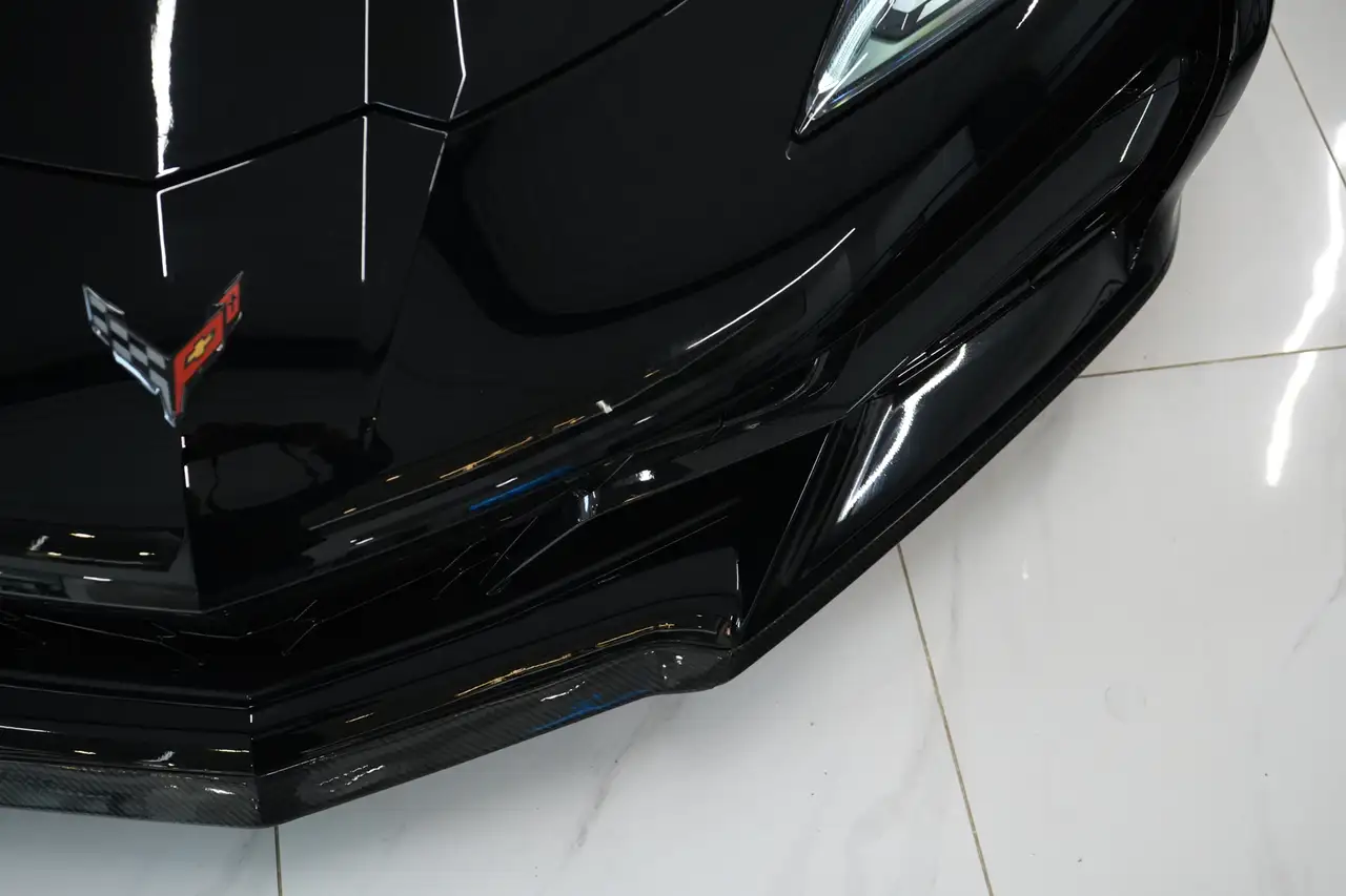 Chevrolet Corvette снимка Chevrolet Corvette