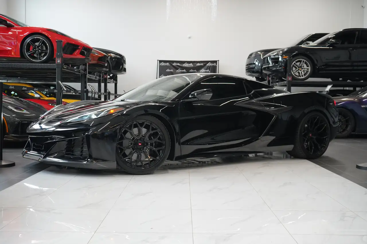 Chevrolet Corvette снимка Chevrolet Corvette