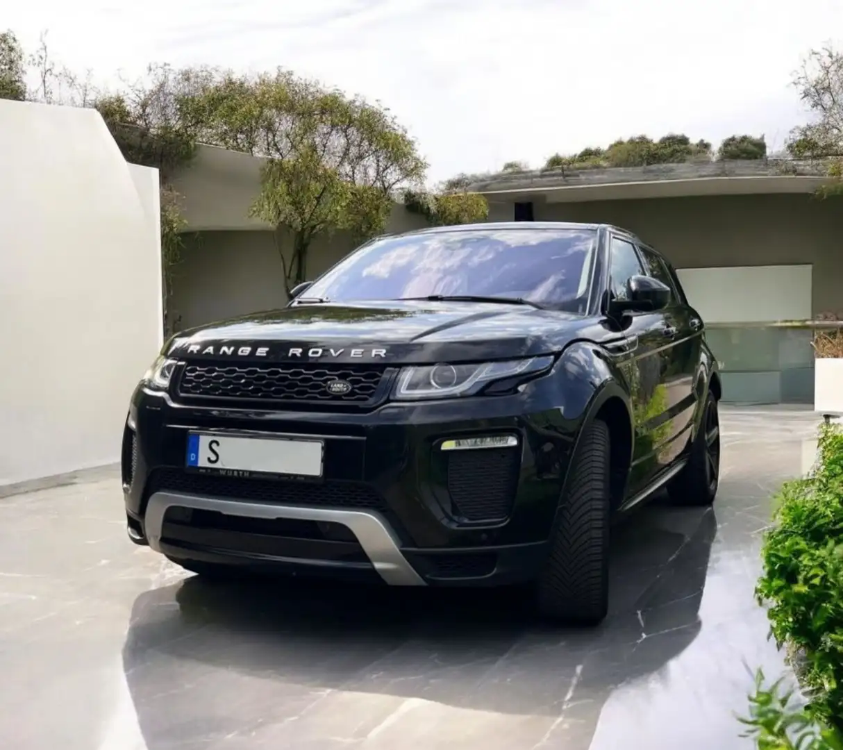 Land Rover Range Rover Evoque Aut. SE Dynamic 180PS Schwarz - 2