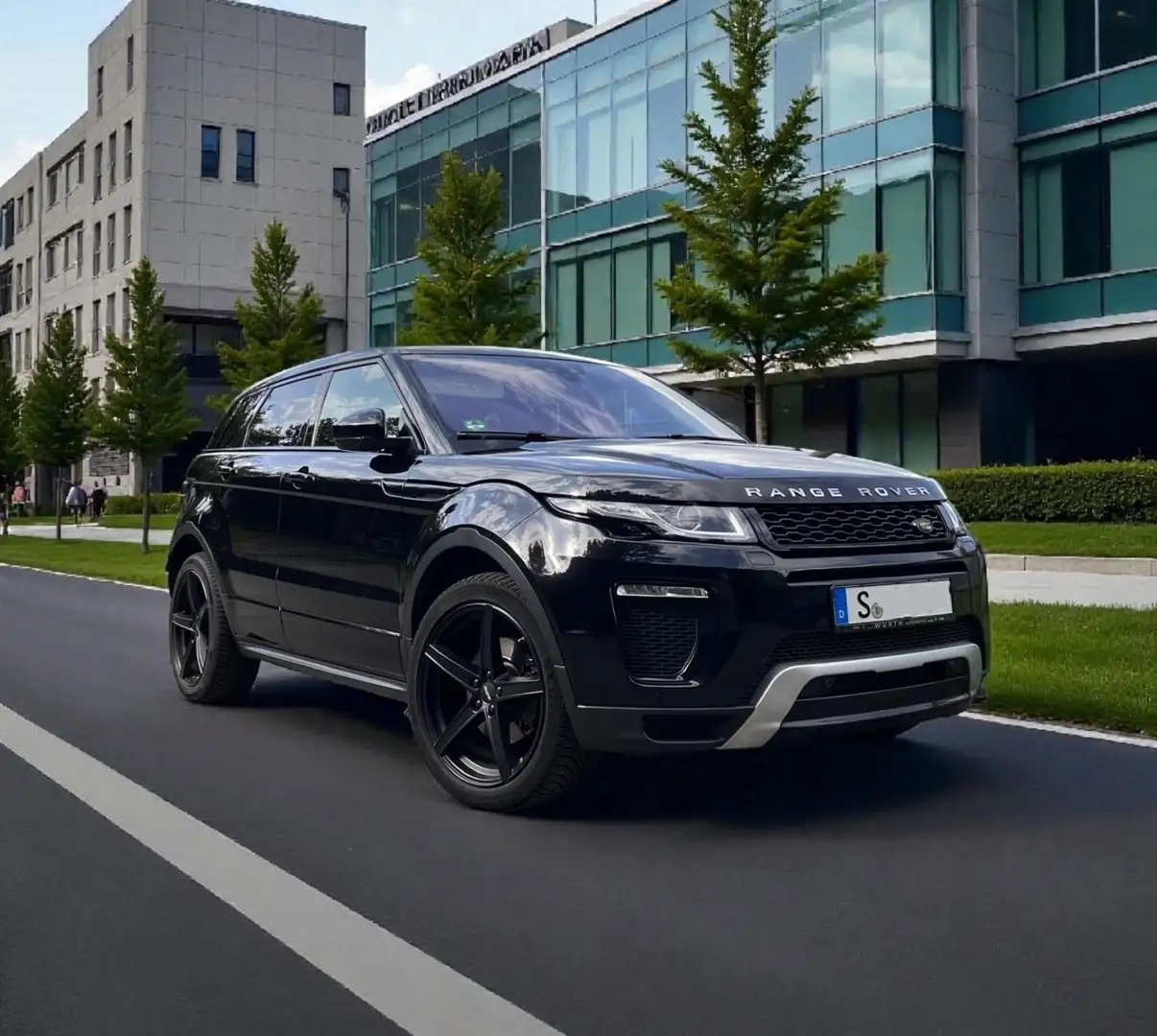 Land Rover Range Rover Evoque Aut. SE Dynamic 180PS Schwarz - 1