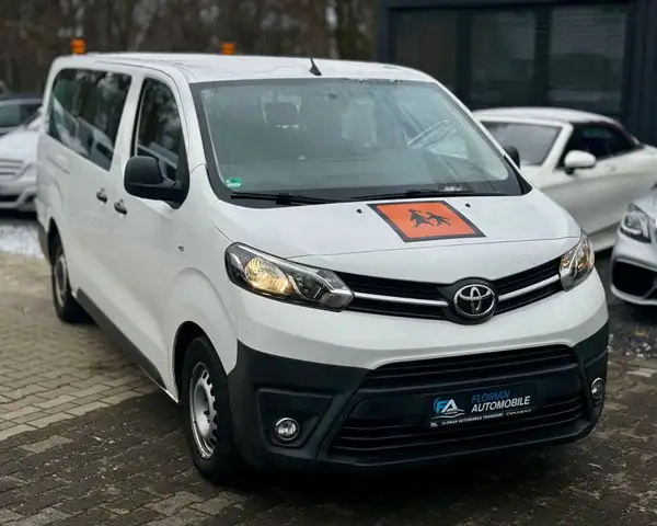 Toyota Proace L2 Kombi Comfort 9 Sitzer/Klima/Euro 6