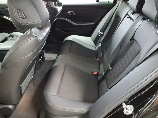 BMW 3 Series view 13