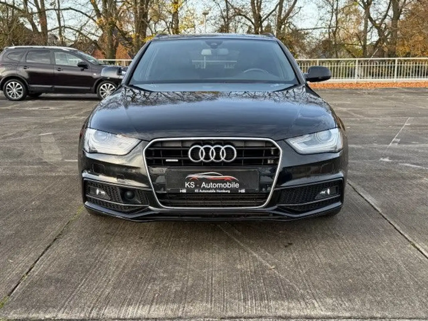 Audi A4 Avant S line Sportpaket / plus quattro Schwarz - 2