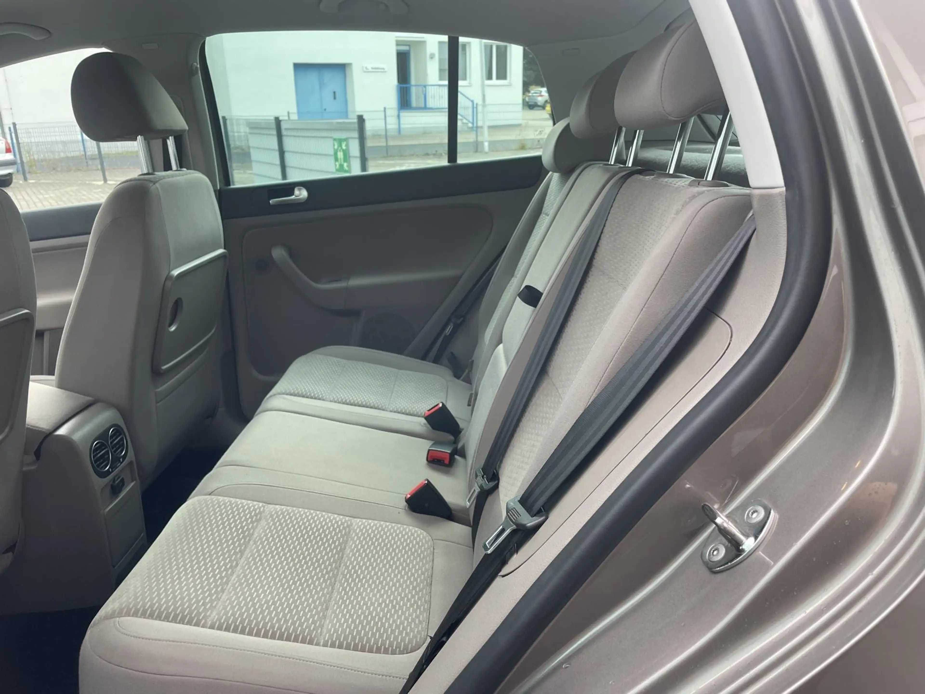 Volkswagen Golf Plus Comfortline DSG Automatik PDC Klima TÜV NEU — photo 8