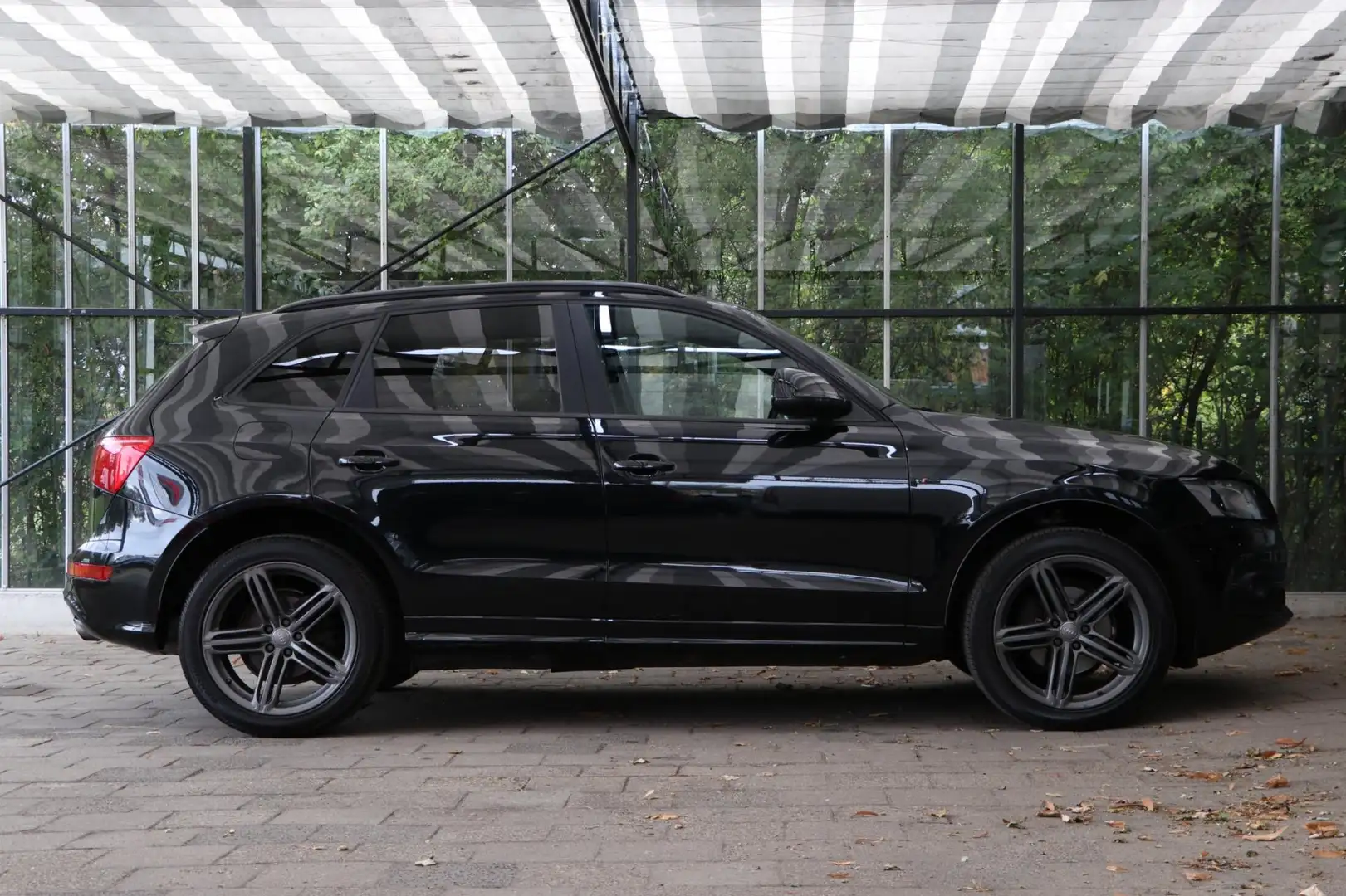 Audi Q5 3.2 FSI quattro Pro Line S / Leder / ACC / Bomvol! Zwart - 2
