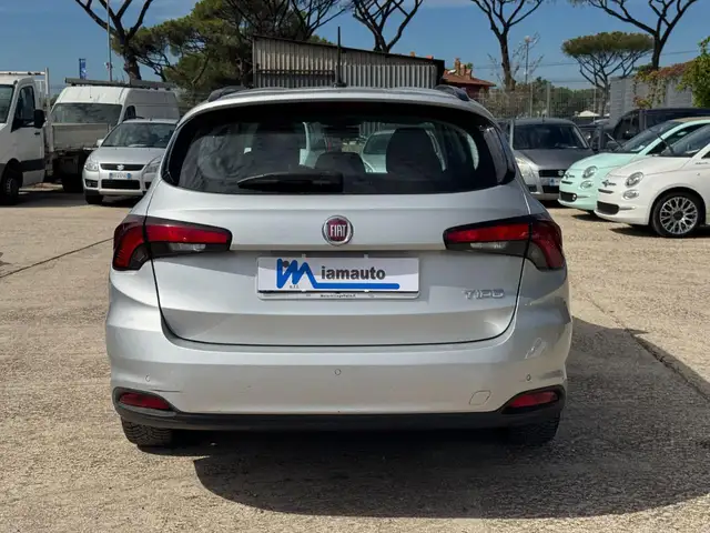 Fiat Tipo view 3