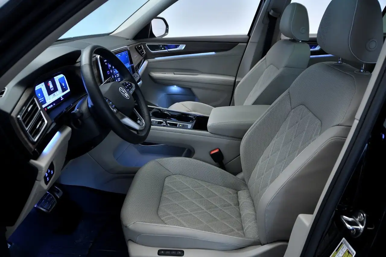 Volkswagen Atlas photo Volkswagen Atlas