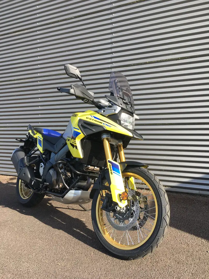 Suzuki V-Strom 1050DE Yellow - 2
