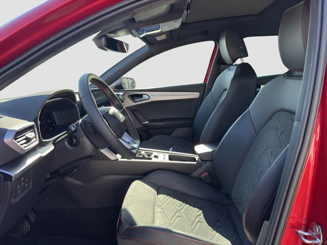 SEAT Leon 1.5 eTSI*NAVI*CARPLAY*BEATS*PANO*LED*WINTER, миниатюра 16