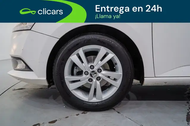 Skoda Fabia view 11