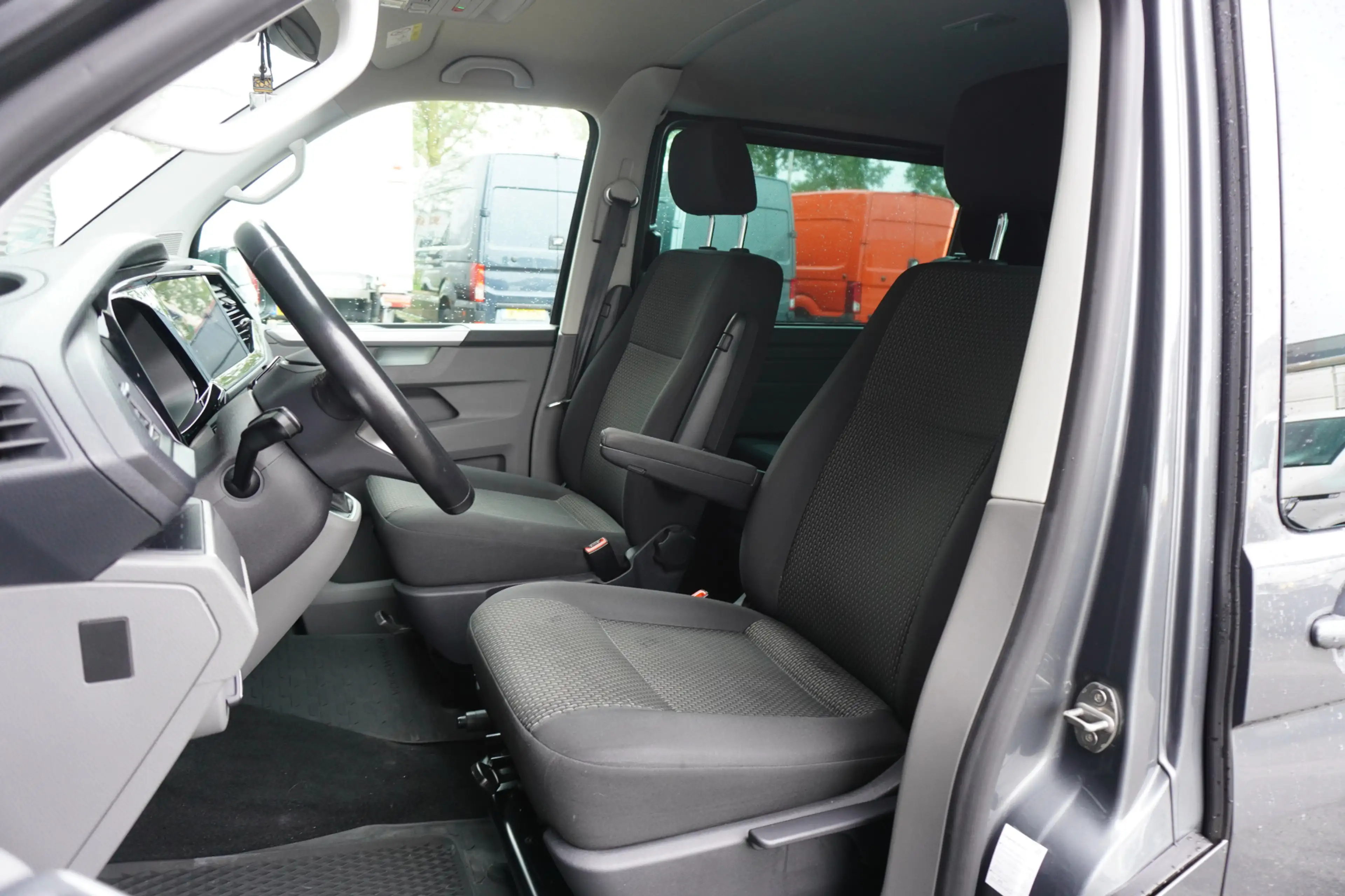 Volkswagen T6.1 Transporter Bulli 150pk Automaat Dubbele cabine 2x schuifdeur — photo 10