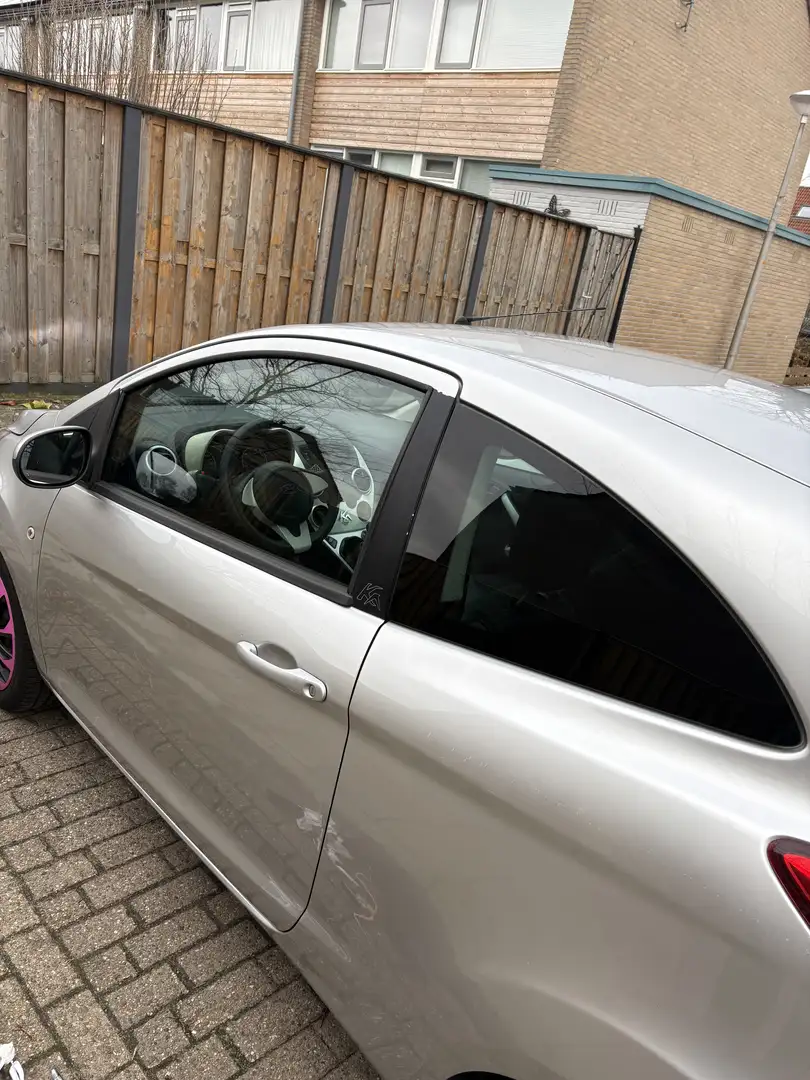 Ford Ka/Ka+ 1.2 Comfort s/s Grijs - 2
