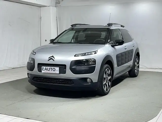 Citroen C4 Cactus 1.2 puretech Shine 82cv E6