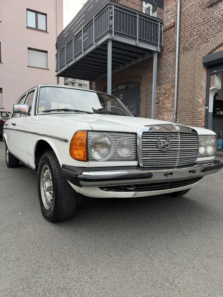 Mercedes-Benz 300 W123 300 D Mit Neuem tüv H-Zulassung Wertgutachten, foto 2