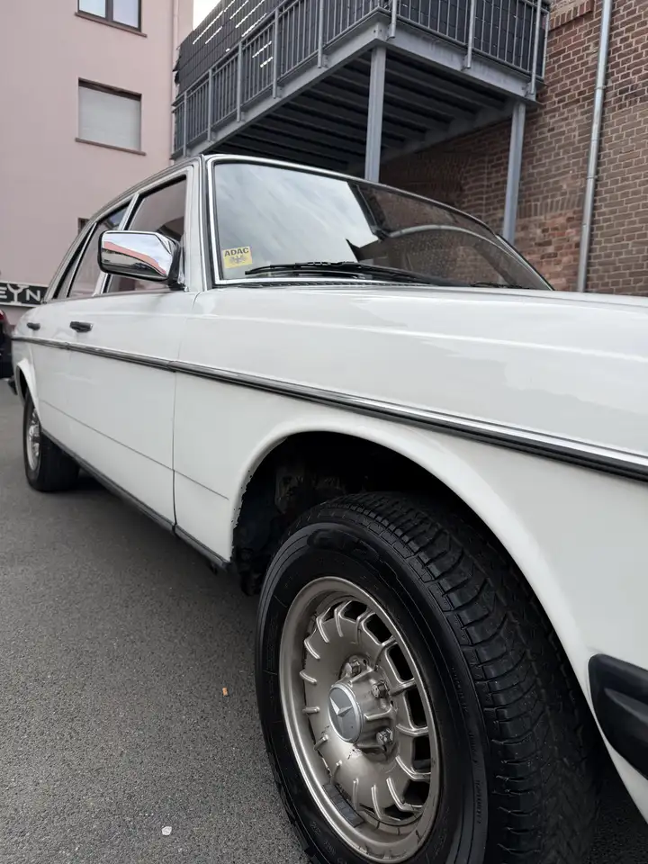 Mercedes-Benz 300 W123 300 D Mit Neuem tüv H-Zulassung Wertgutachten, foto 5