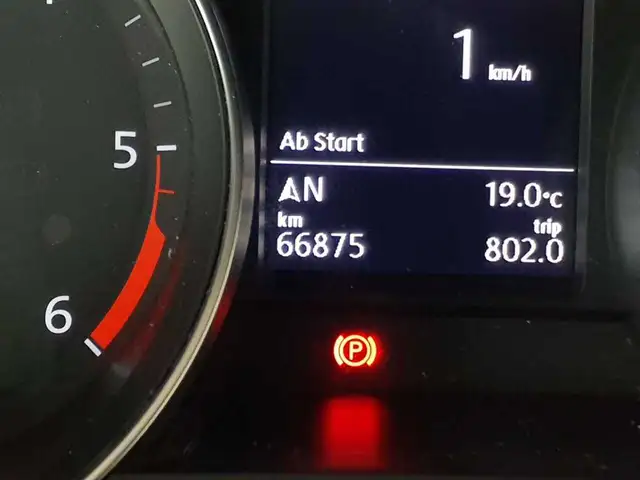 Volkswagen Passat view 15