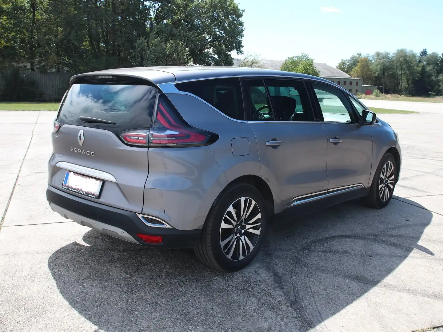 Renault Espace Espace Initiale Paris Energy dCi 160 EDC Grau - 2
