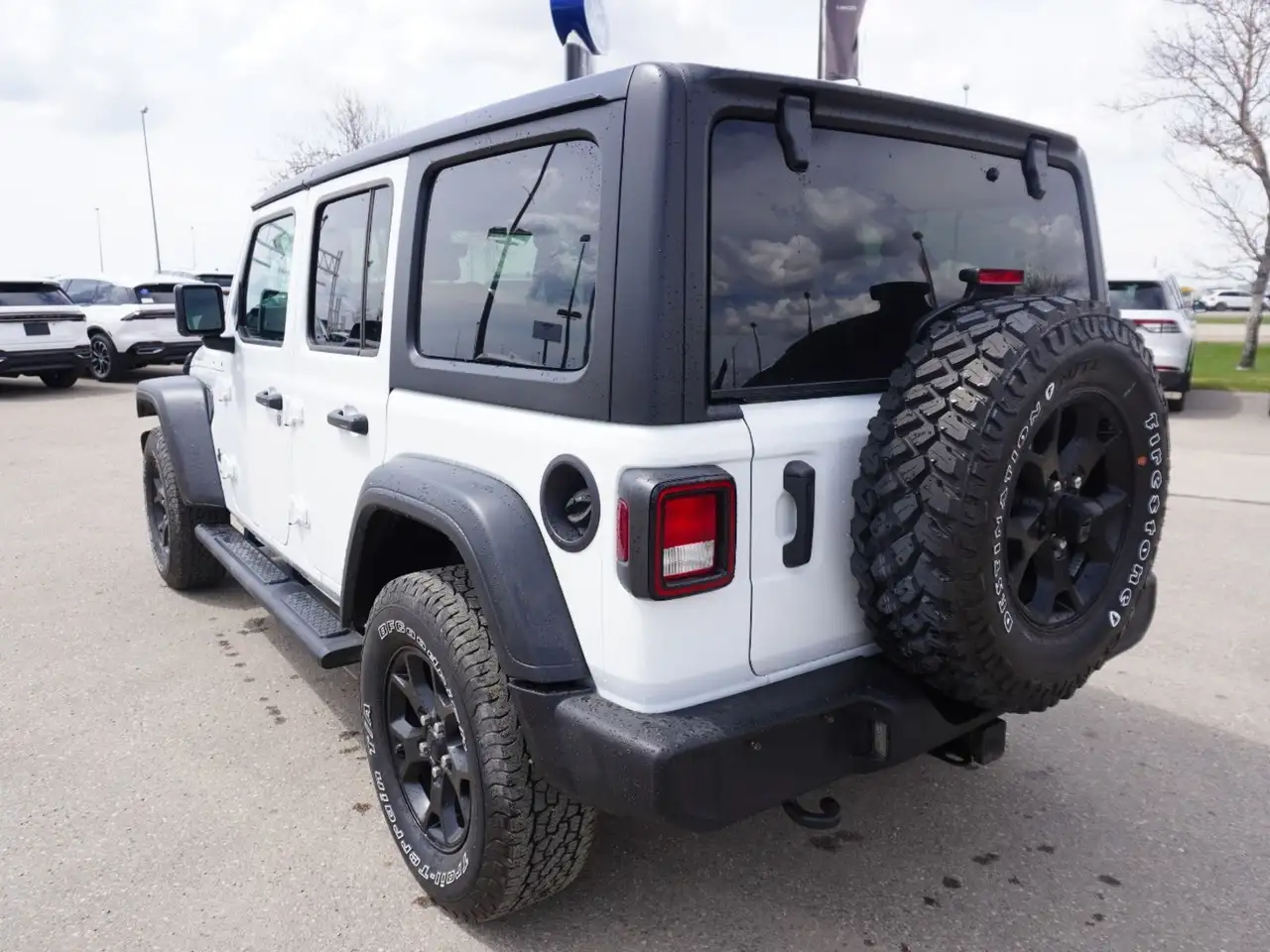 Jeep Wrangler снимка Jeep Wrangler