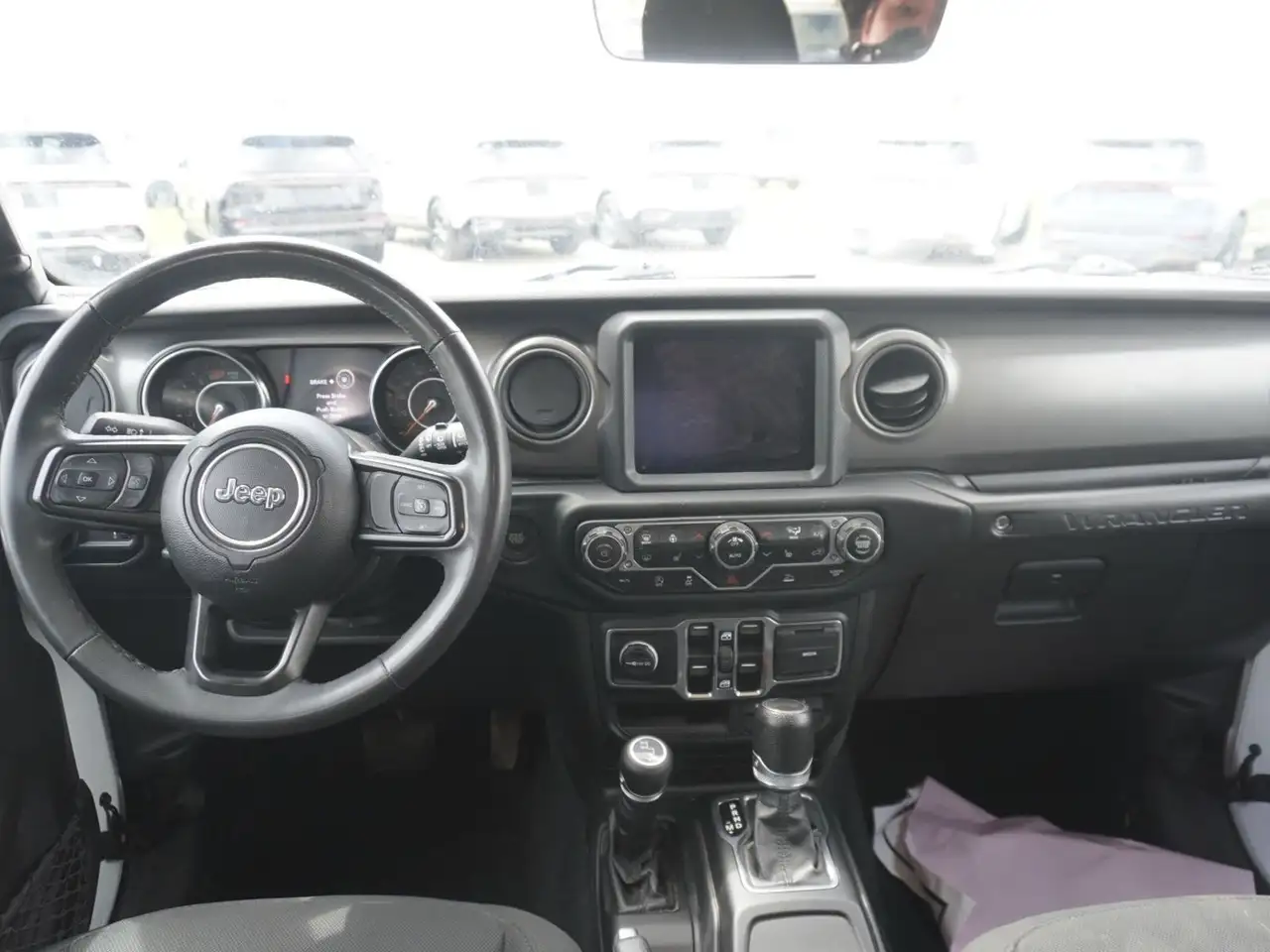 Jeep Wrangler снимка Jeep Wrangler