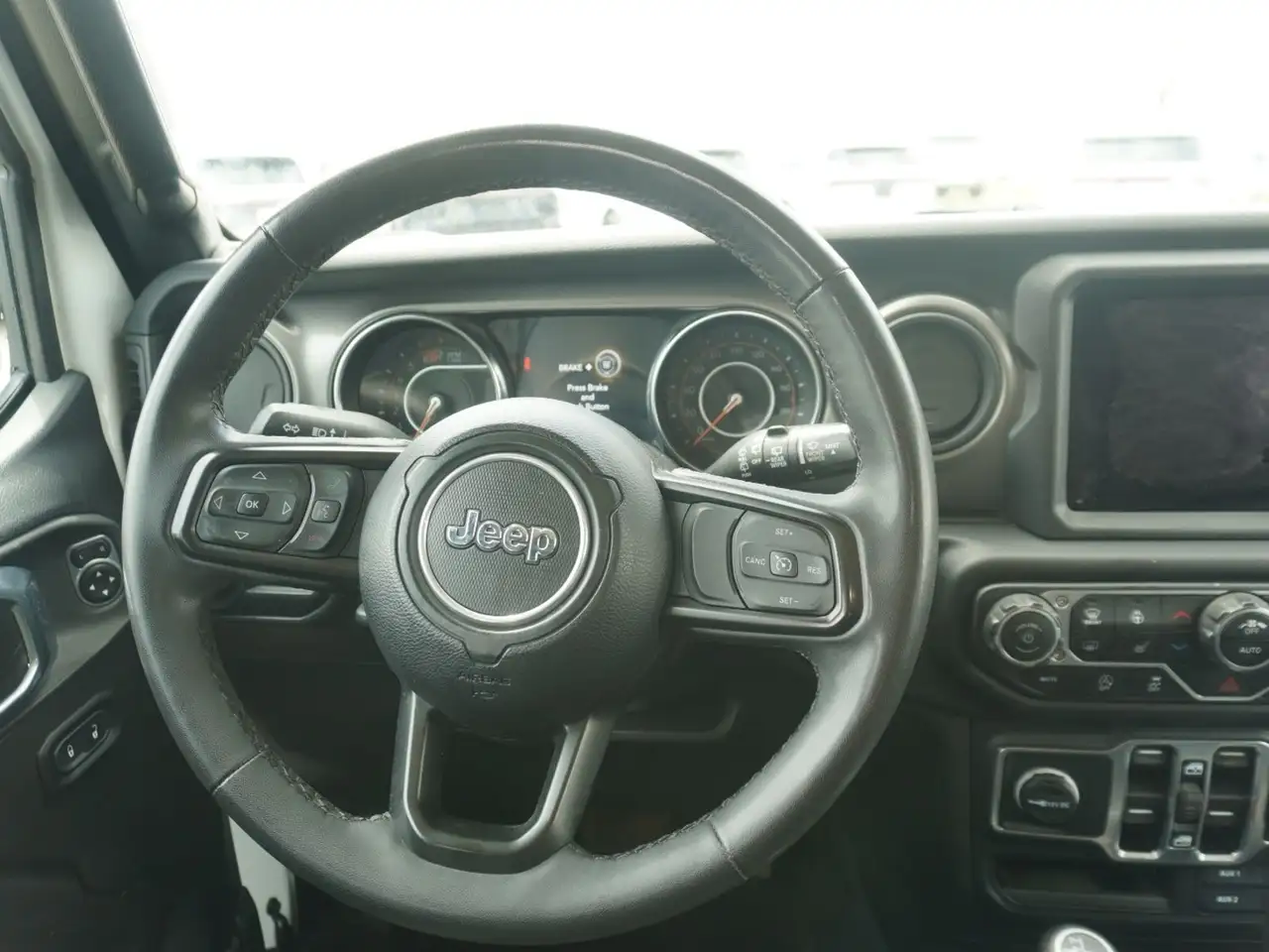 Jeep Wrangler снимка Jeep Wrangler