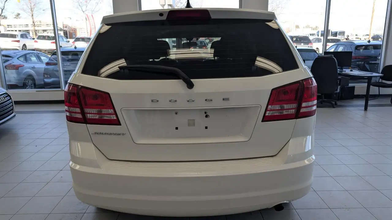Dodge Journey снимка Dodge Journey