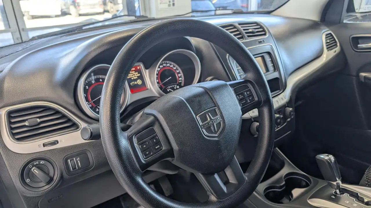 Dodge Journey снимка Dodge Journey