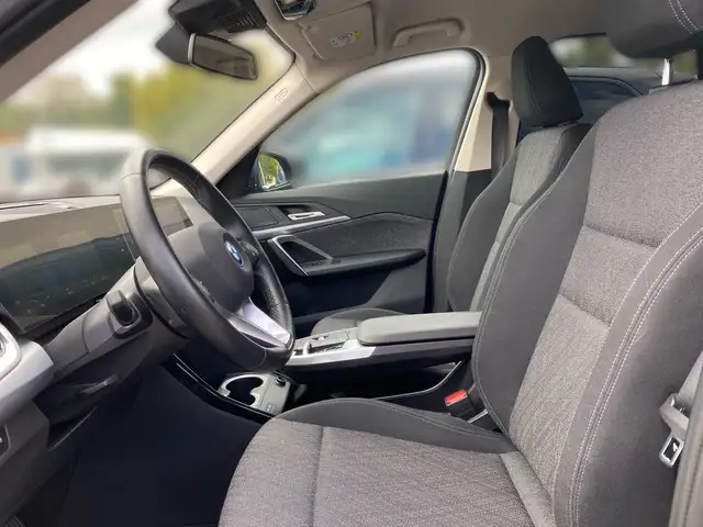 BMW Ix1 view 7