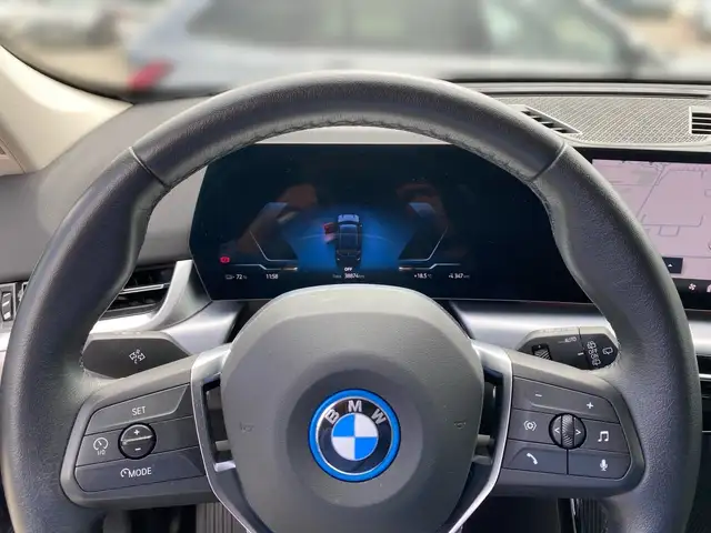 BMW Ix1 view 8