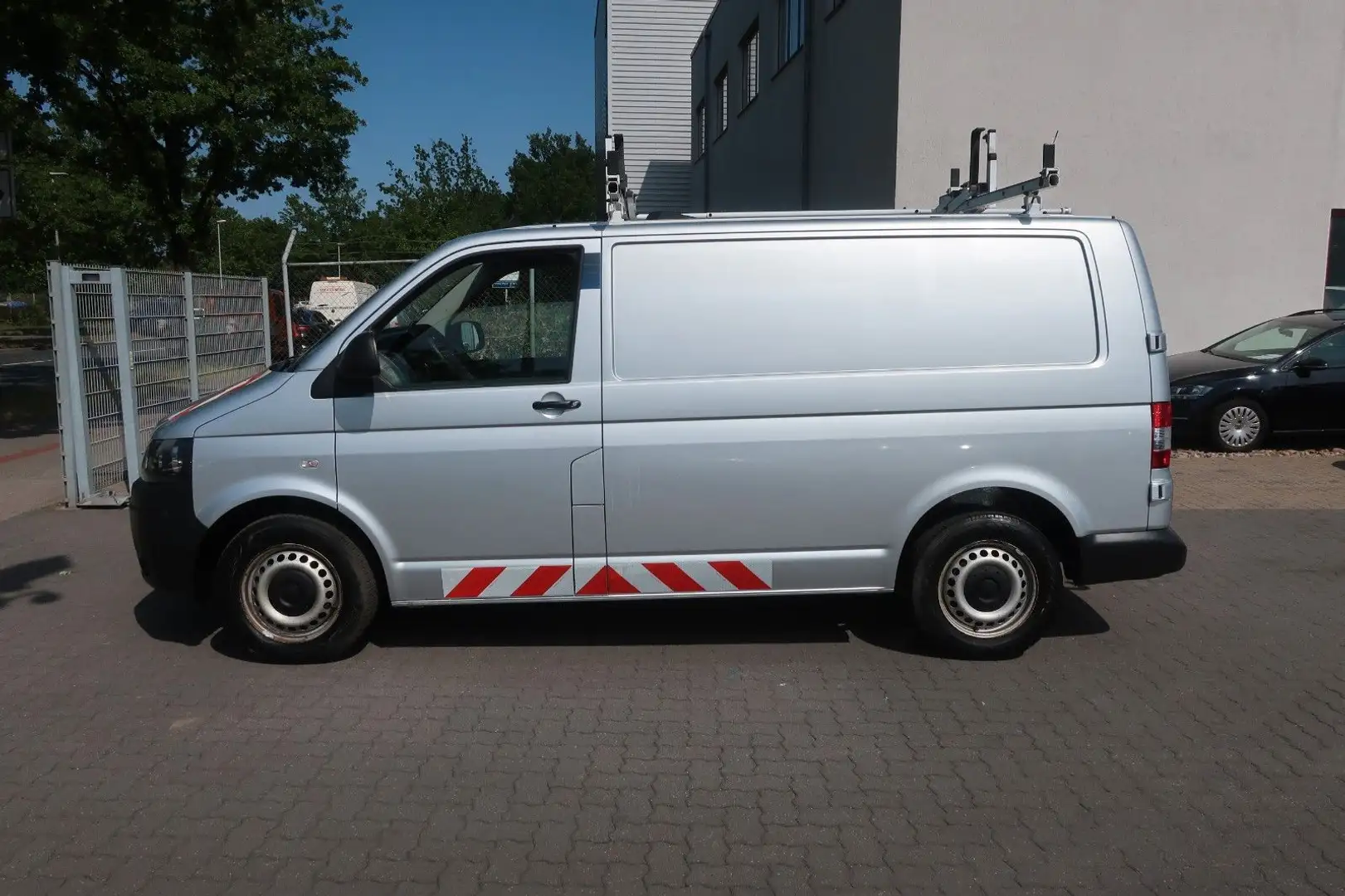 Volkswagen T5 Transporter T5 1. Hand / Klima / AHK / SHZ / ErgoRack Argent - 2