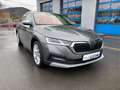 Skoda Octavia Combi Scout 4x4 LED NAV PANO KAMERA AHK Gris - thumbnail 2