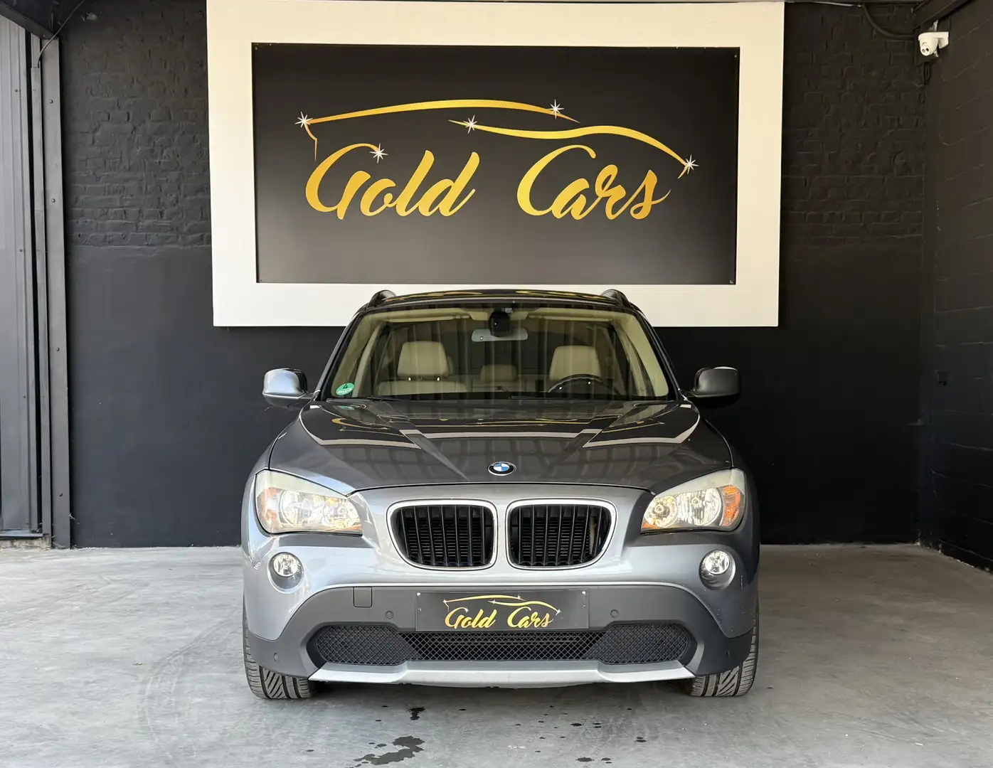 BMW X1 X1 2.0 d xDrive18 1erPROPRIO*NAVI*CUIR*PDC* Grijs - 1