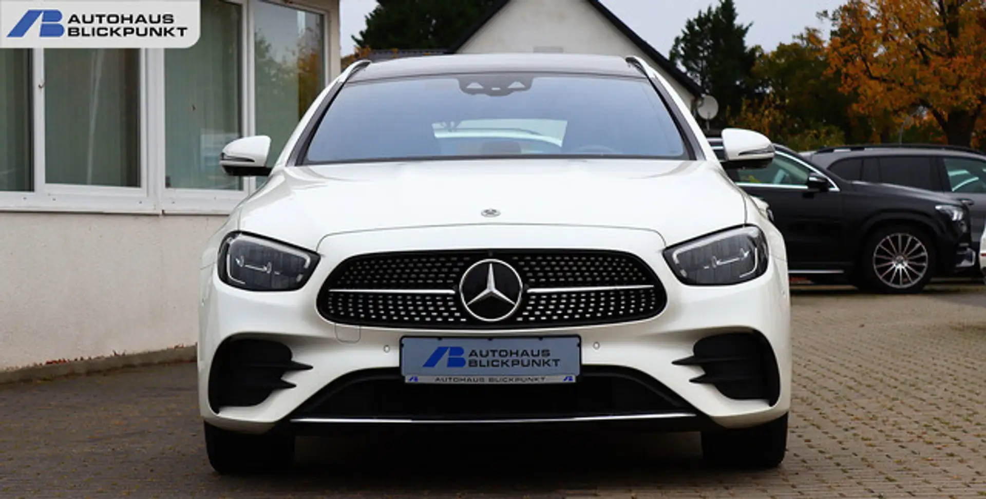 Mercedes-Benz E 300 de T 4M 3x AMG DISTR+PANO+KAM360+BURMESTER Blanc - 2