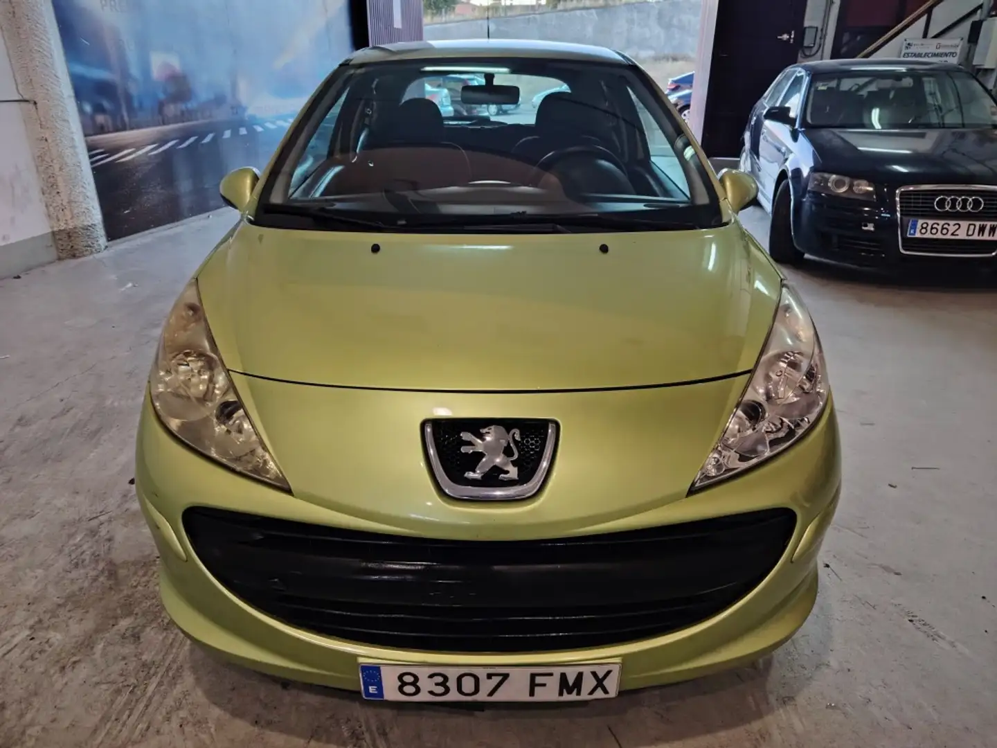 Peugeot 207 1.4HDI Urban Verde - 2