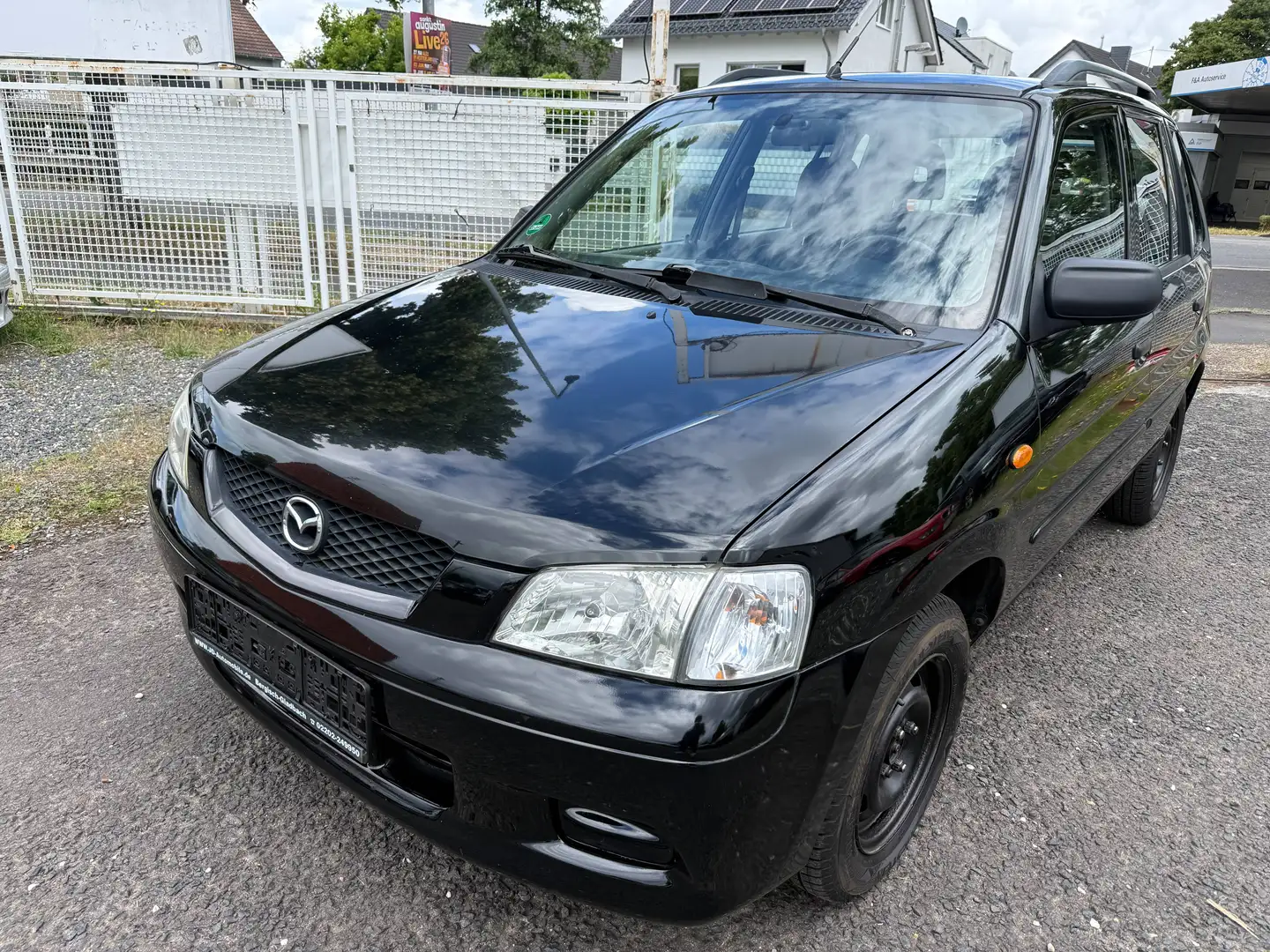 Mazda Demio 1.4 Klima TÜV bis 04.28 Schwarz - 1