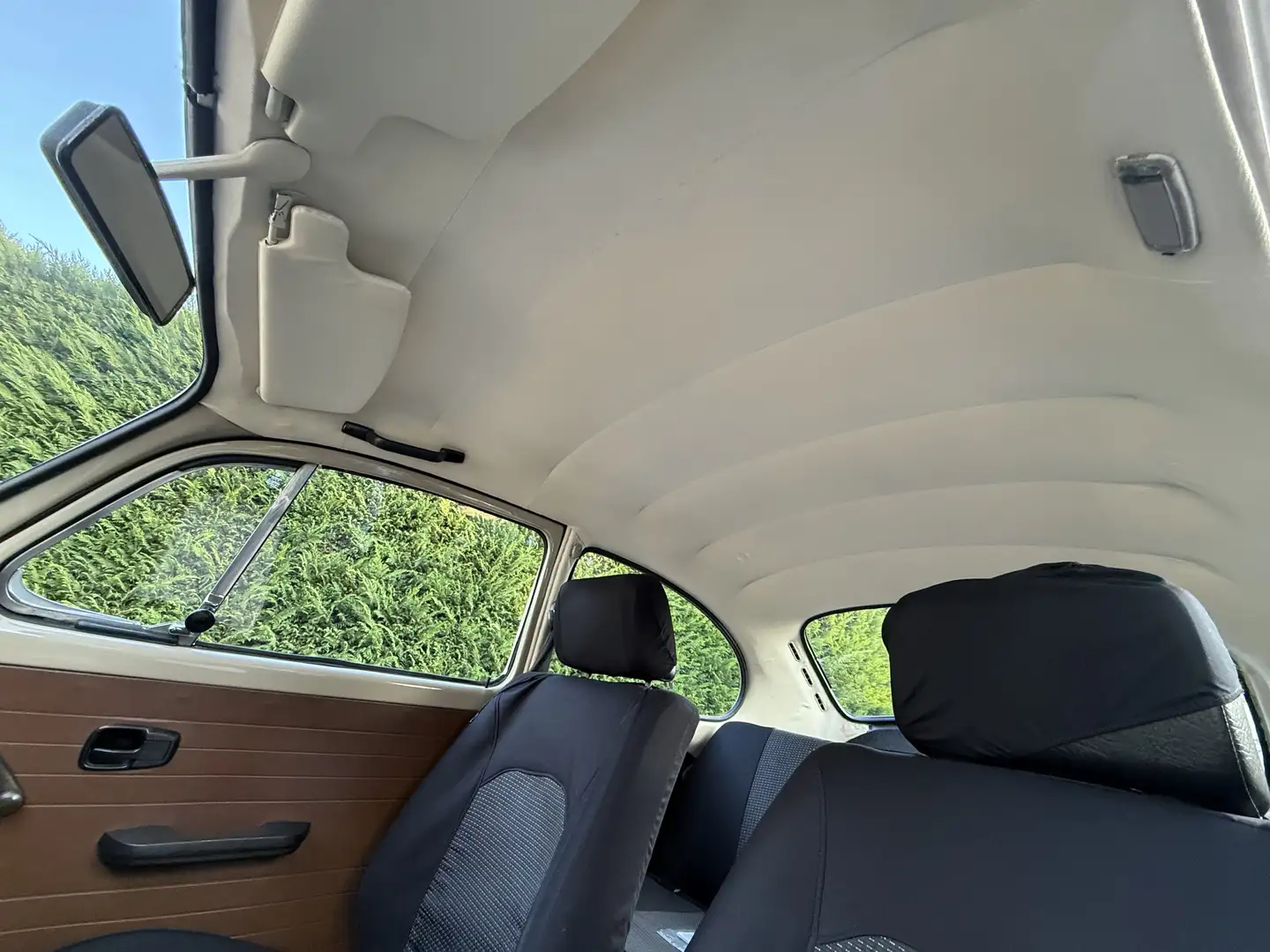 Volkswagen Maggiolino Beige - 2