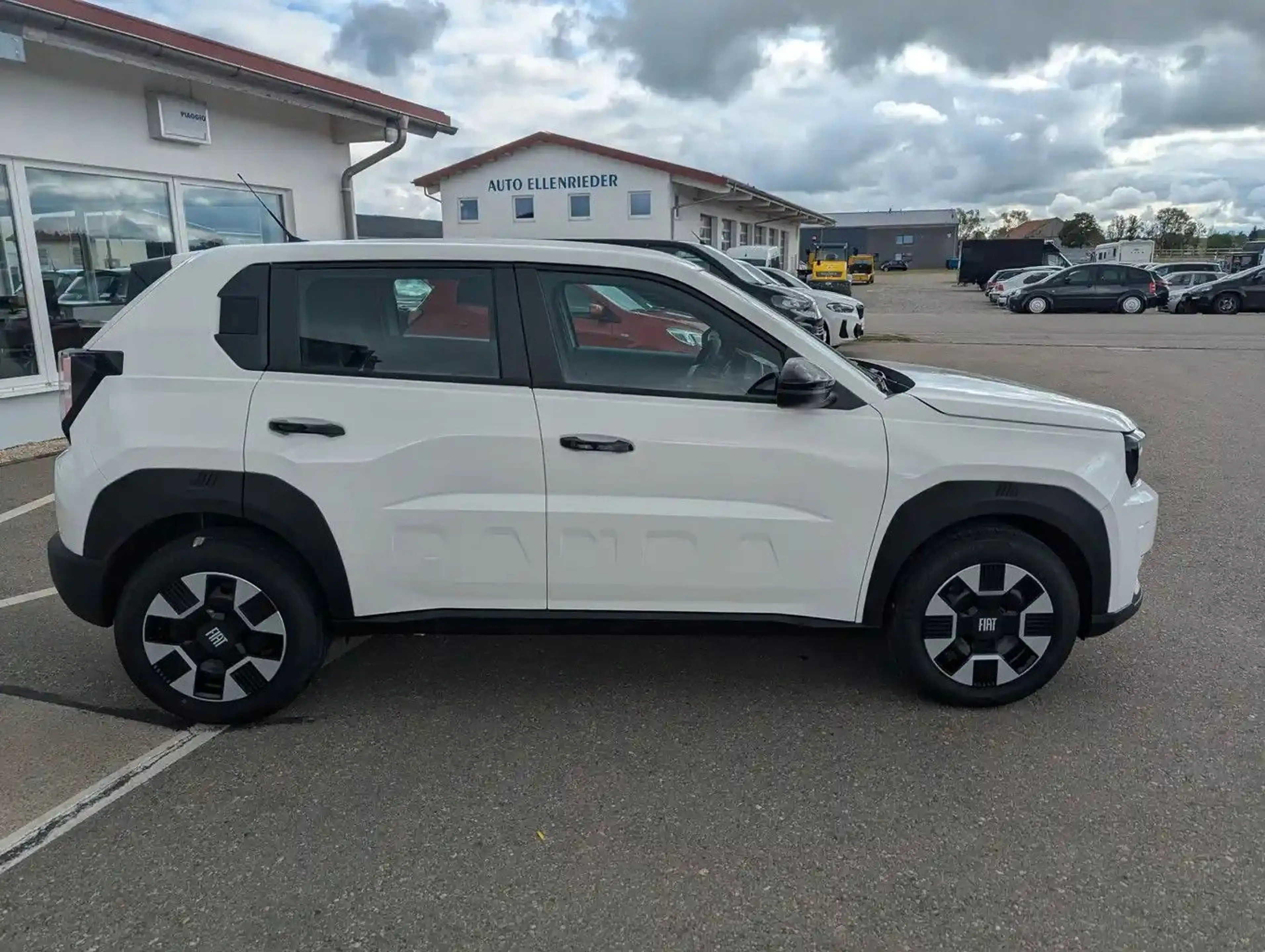 Fiat Grande Panda 1.2 Hybrid 81 kW Business Edition — photo 6