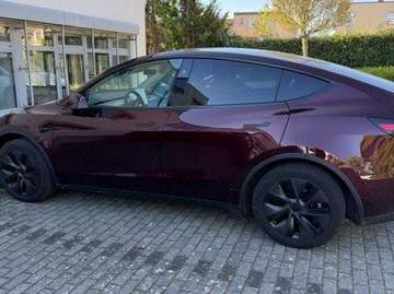 Model Y 83.1 kWh Long Range RWD