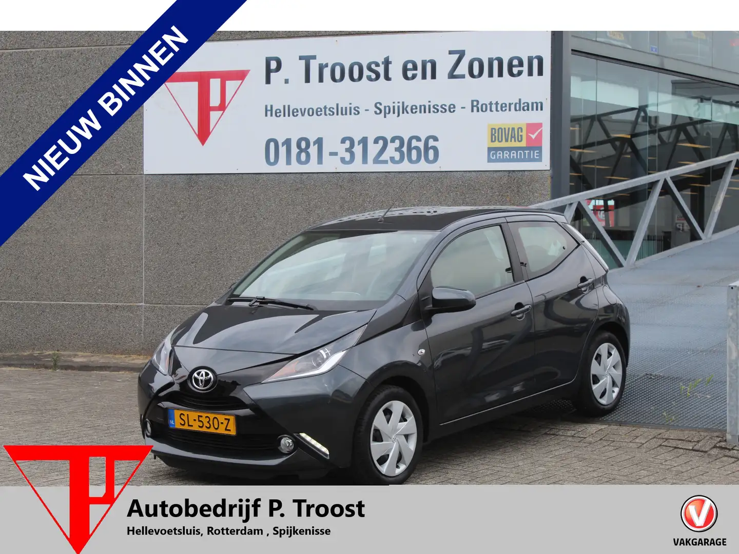 Toyota Aygo 1.0 VVT-i x-play Lage kilometerstand!!/Automaat/Na Grau - 1