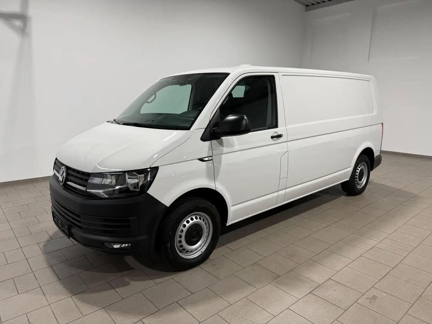 Volkswagen T6 Transporter ,4Motion,lang,Klima,Radio,AHK Weiß - 1