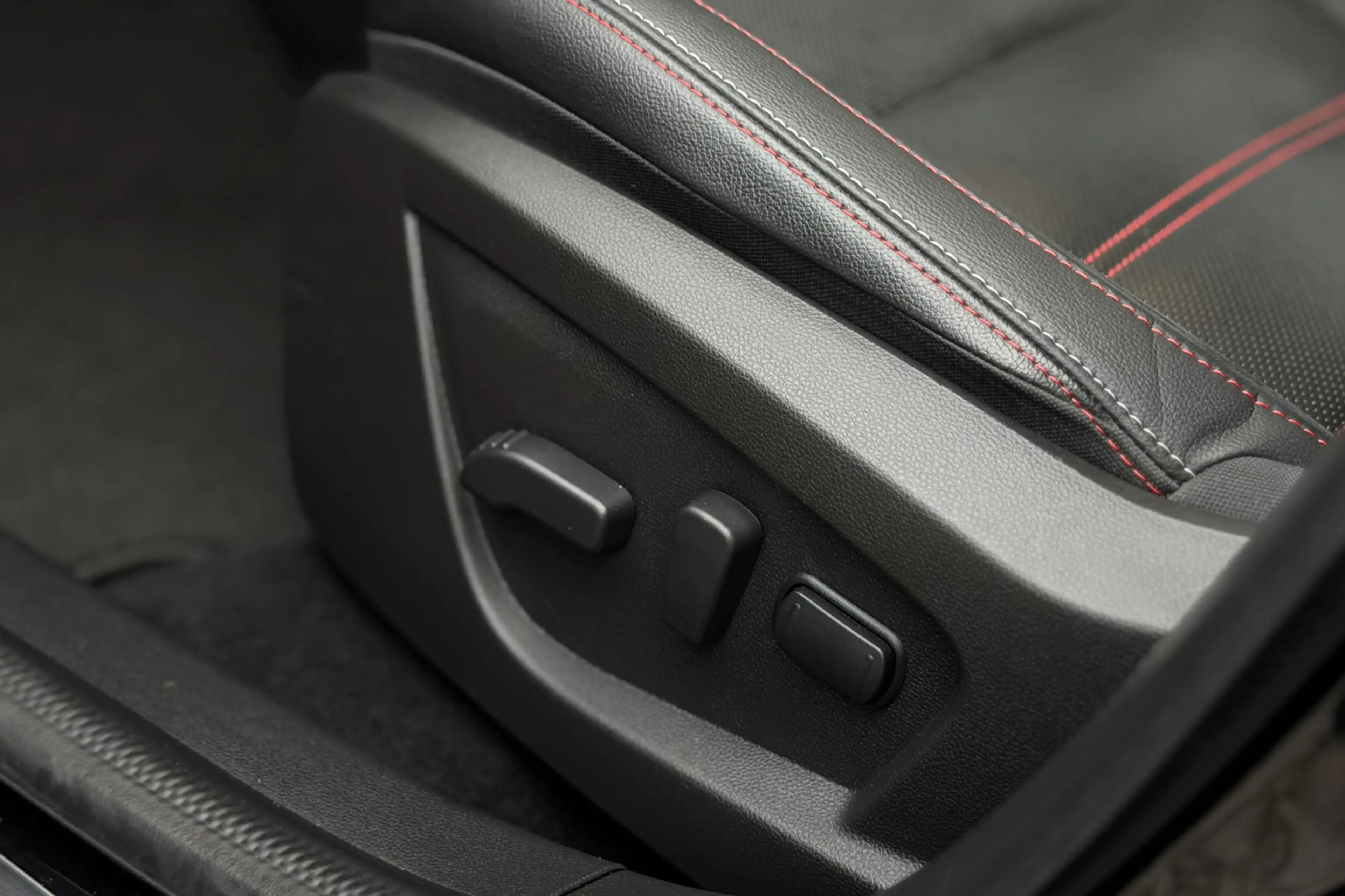 Renault Arkana 1.6 E-Tech Hybrid 145 R.S. Line, Pano, LED, Volled — photo 14